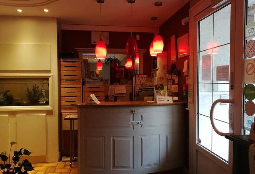 Hotel Le Relais De L'argoat