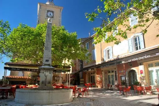 Отель Le Vieux Château