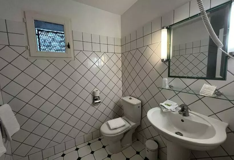 Отель Le Vieux Château