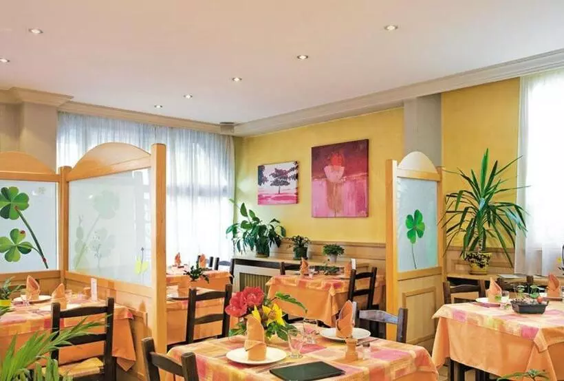 Отель Logis   Hôtel Restaurant Bellevue Annecy