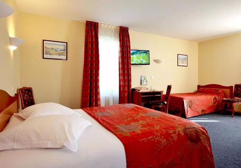 فندق Logis Hôtel & Restaurant Des Lacs