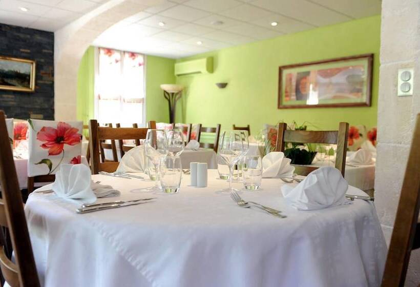 בית מלון כפרי Logis L Ayguelade