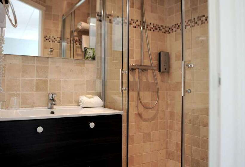 בית מלון כפרי Logis L Ayguelade