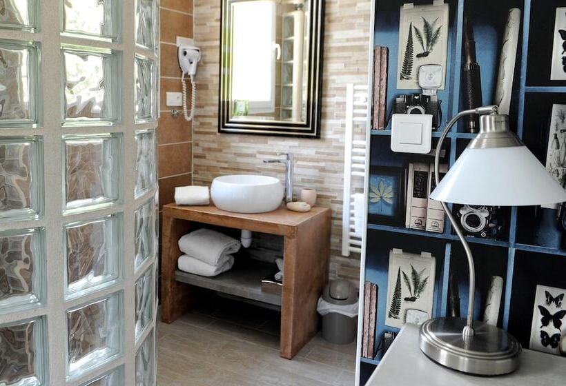 בית מלון כפרי Logis L Ayguelade