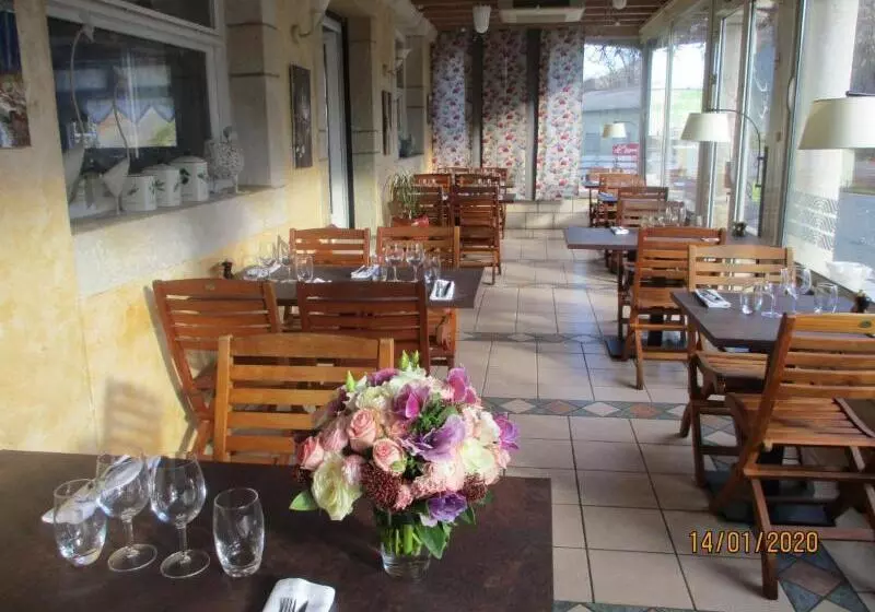 ホテル Logis L Ayguelade