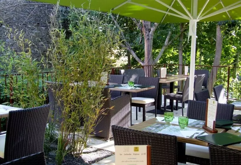 فندق Logis Le Cantarel