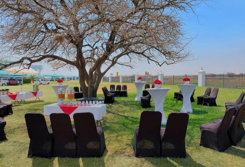 Protea Hotel By Marriott Polokwane Landmark