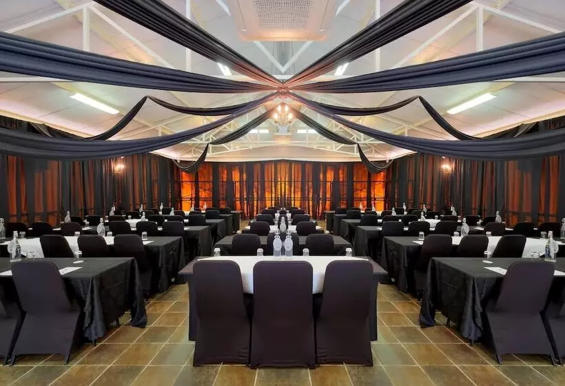 Protea Hotel By Marriott Polokwane Landmark