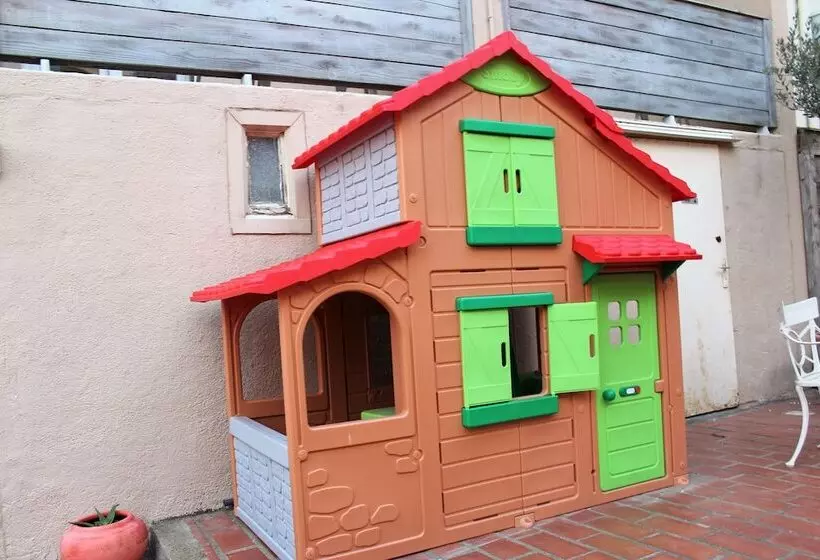 هتل Saint Georges, Face A La Mer