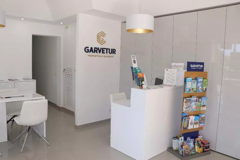 Marina Plaza By Garvetur