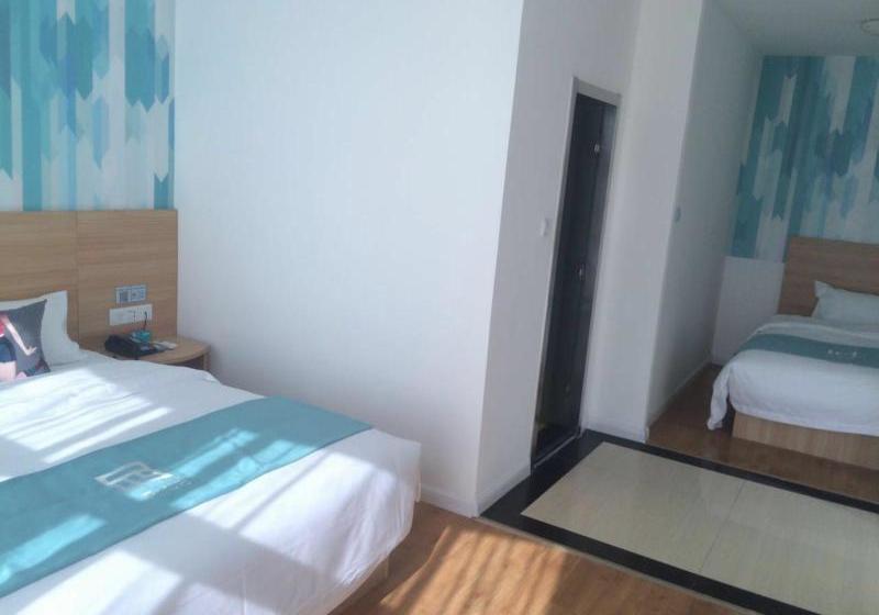 Pai Hotel Hejian Bus Station