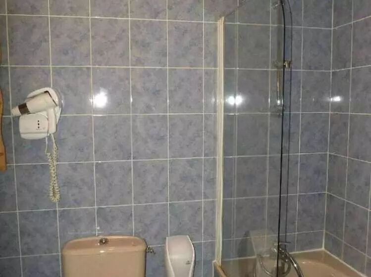 酒店 Hostellerie Saint Martin Logis Hôtel Et Restaurant