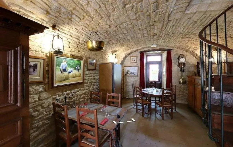 酒店 Hostellerie Saint Martin Logis Hôtel Et Restaurant