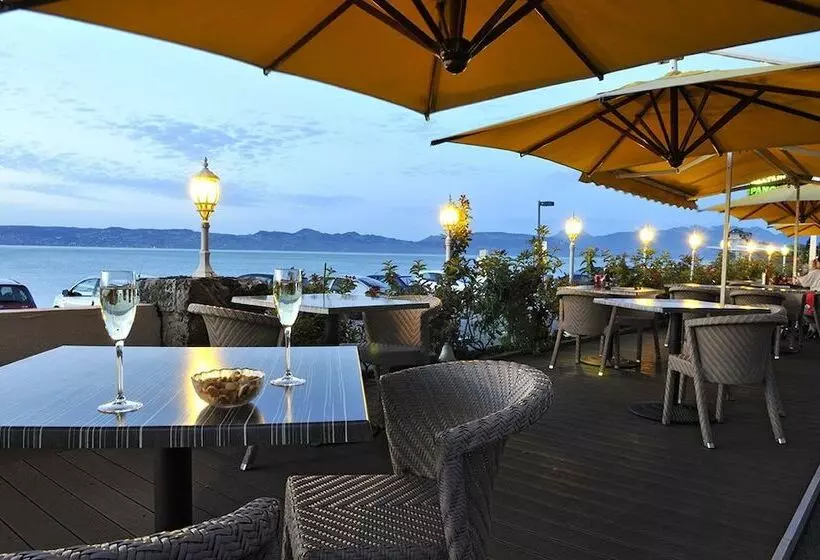 ホテル Hôtel Restaurant Le Panorama