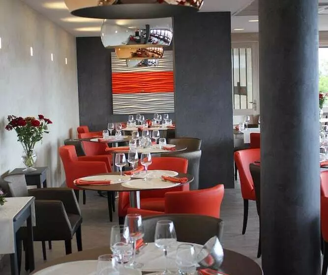 ホテル Hôtel Restaurant Le Panorama