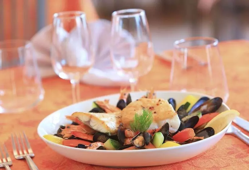 ホテル L Escale Piscine & Spa