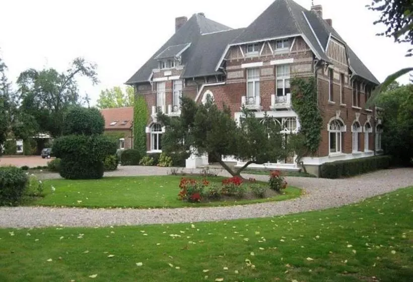 호텔 Logis Hôtel & Restaurant   Le Manoir De Gavrelle