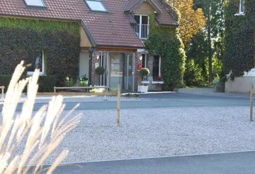 호텔 Logis Hôtel & Restaurant   Le Manoir De Gavrelle