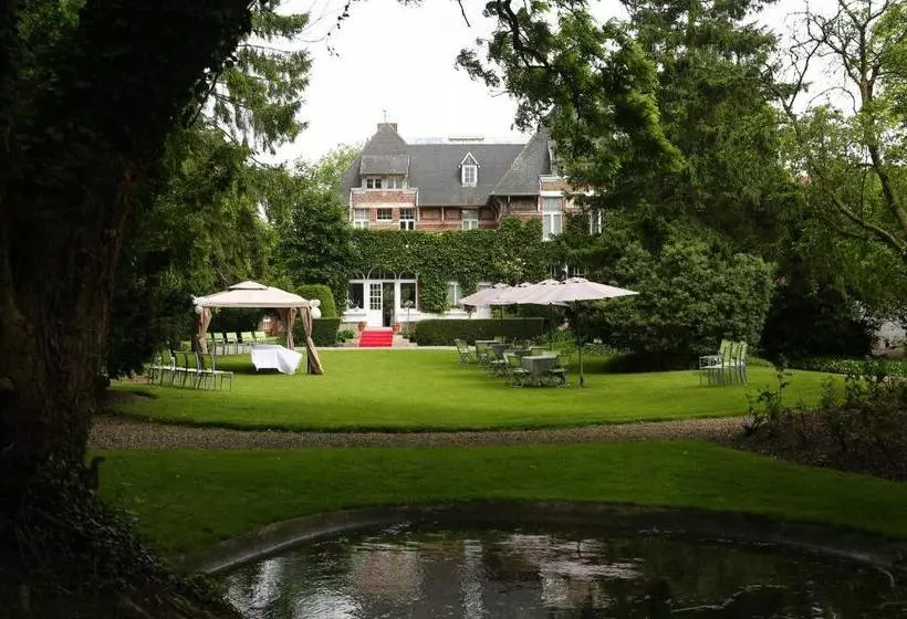 호텔 Logis Hôtel & Restaurant   Le Manoir De Gavrelle