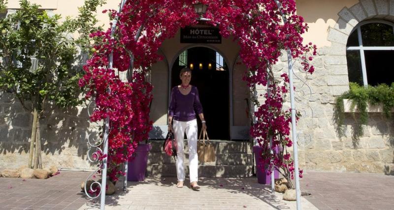 هتل Le Mas Des Citronniers