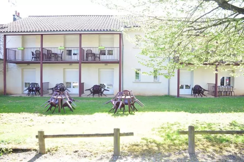 Logis   Hotel Restaurant Du Parc