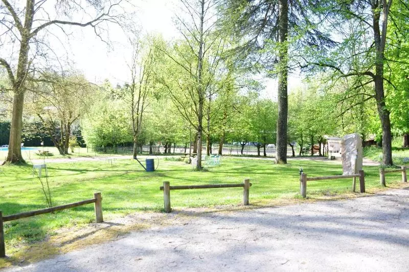 Logis   Hotel Restaurant Du Parc