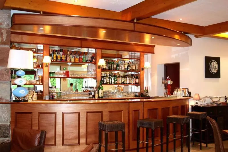 Logis   Hotel Restaurant Du Parc