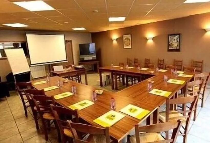 هتل Logis Bagatelle 51530 Dizy