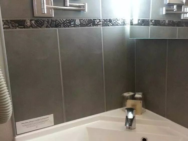 هتل Logis Bagatelle 51530 Dizy