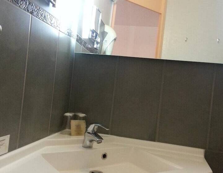 هتل Logis Bagatelle 51530 Dizy