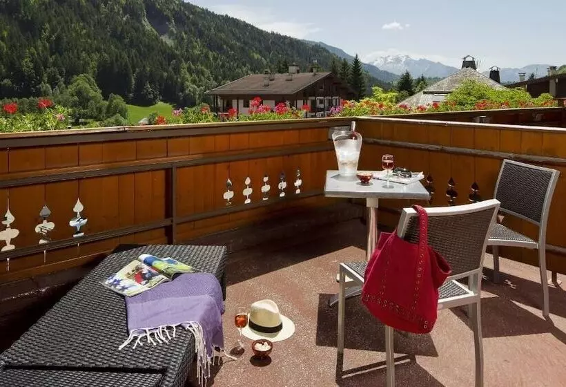 Отель Logis La Croixsaintmaurice