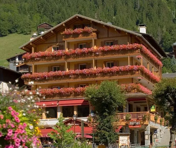 Отель Logis La Croixsaintmaurice