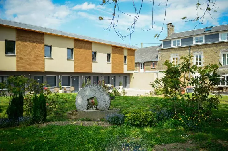 Отель Logis La Lentillere  Restaurant Cote Parc