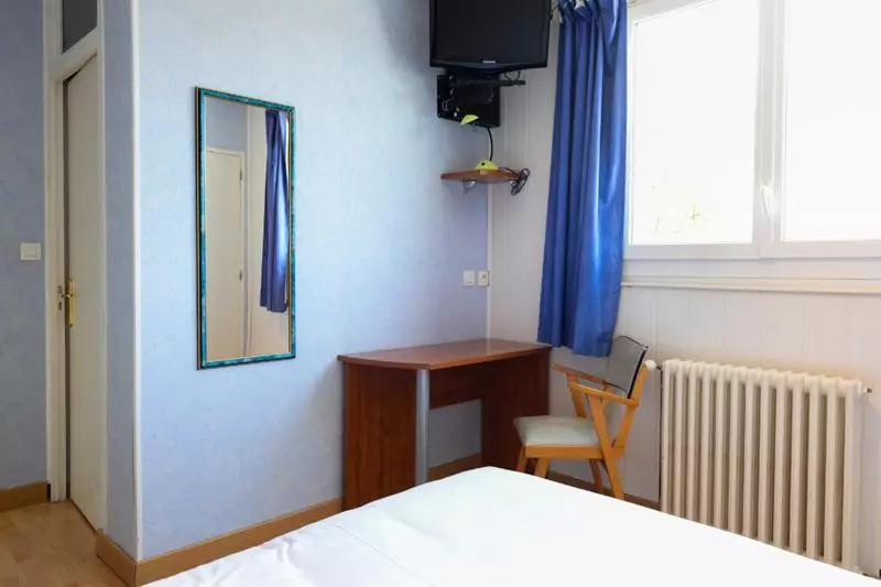 Отель Logis La Lentillere  Restaurant Cote Parc