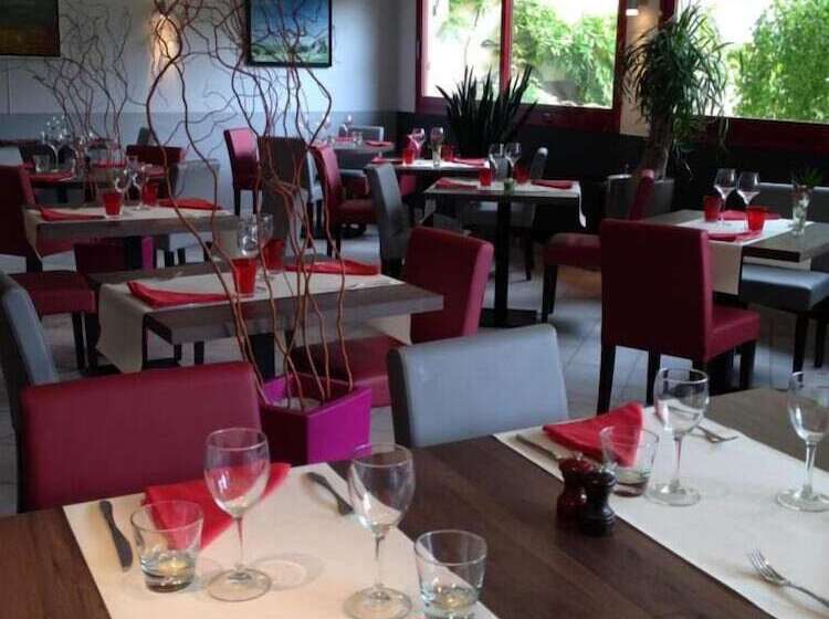 ホテル La Terrasse Fleurie, Logis, Hôtel Et Restaurant