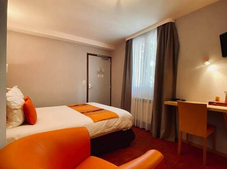 ホテル La Terrasse Fleurie, Logis, Hôtel Et Restaurant