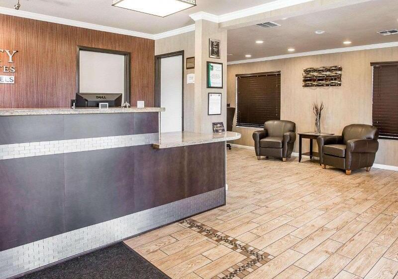Отель Quality Inn & Suites Woodland Sacramento Airport