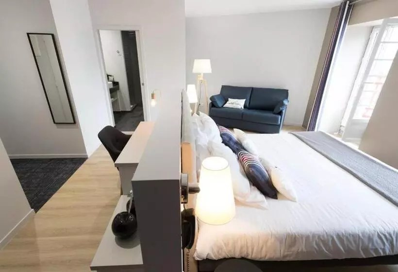 ホテル Restaurant Du Fronton