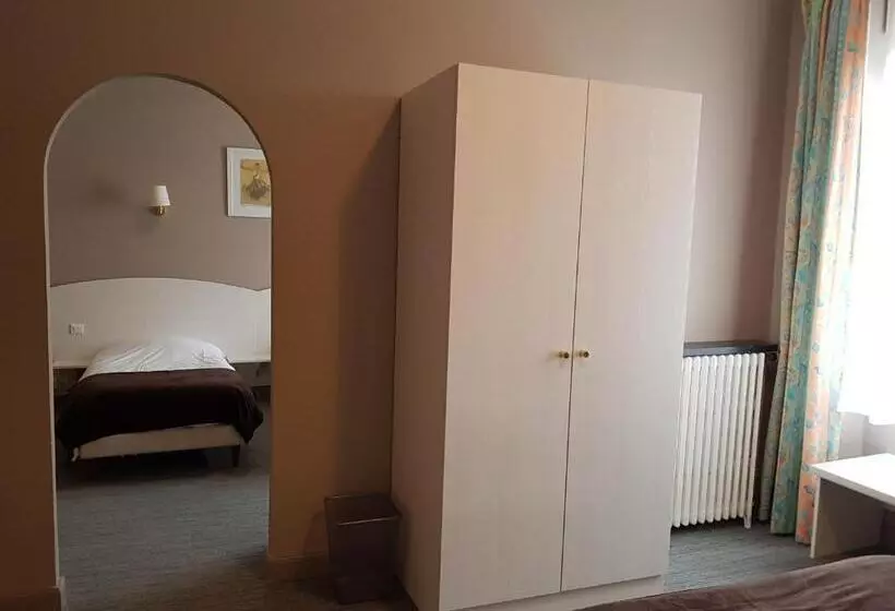 Отель Restaurant La Sirène