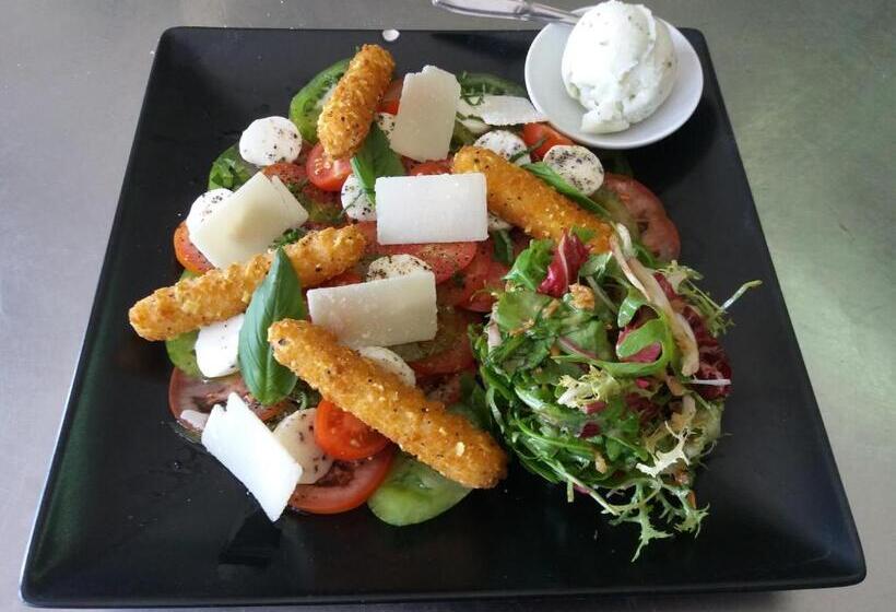 בית מלון כפרי Restaurant Le Traineau