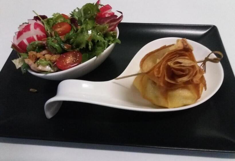 בית מלון כפרי Restaurant Le Traineau