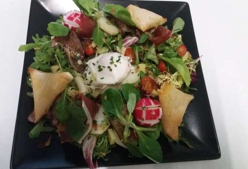 בית מלון כפרי Restaurant Le Traineau