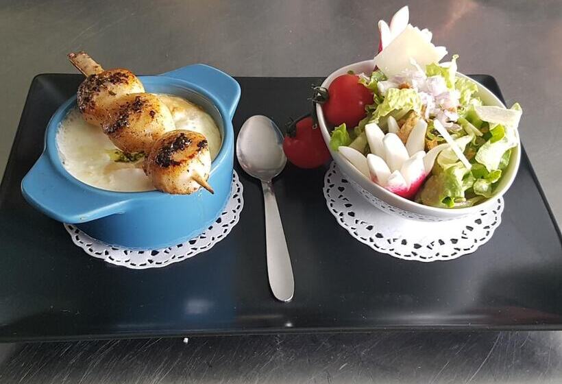 בית מלון כפרי Restaurant Le Traineau