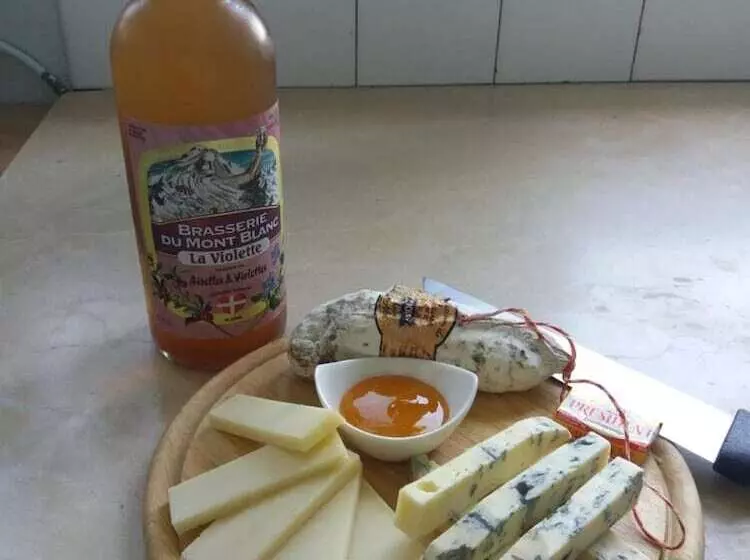 Отель Restaurant Le Traineau