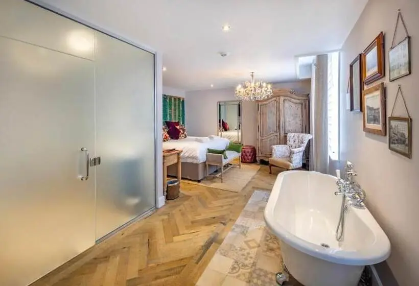 Logis Hotel De France