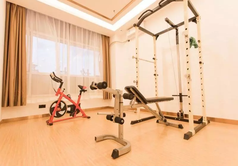 ホテル Greentree Innzhangjiakou High Speed Railway Station Business