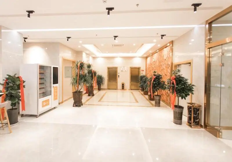 ホテル Greentree Innzhangjiakou High Speed Railway Station Business