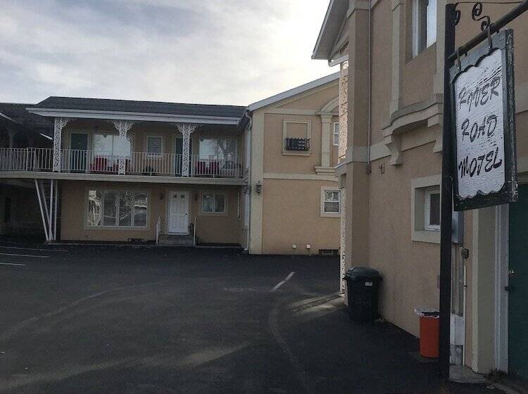 River Road Motel