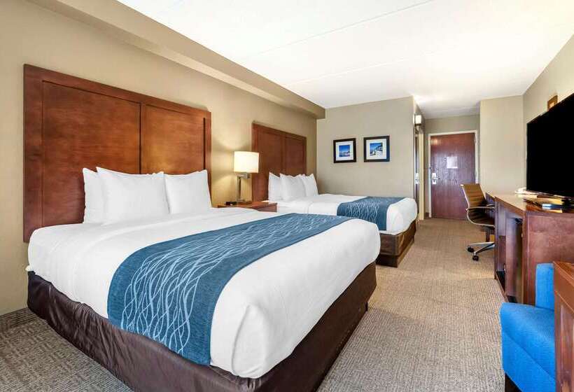 هتل Comfort Inn & Suites Orlando North