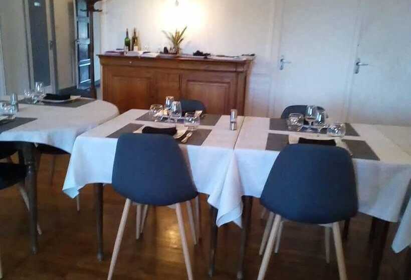 ホテル De La Terrasse